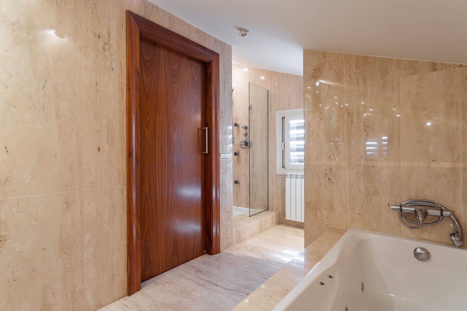 9 bedroom Villa for sale in Egues with pool garage - € 1,700,000 (Ref: 8484454)