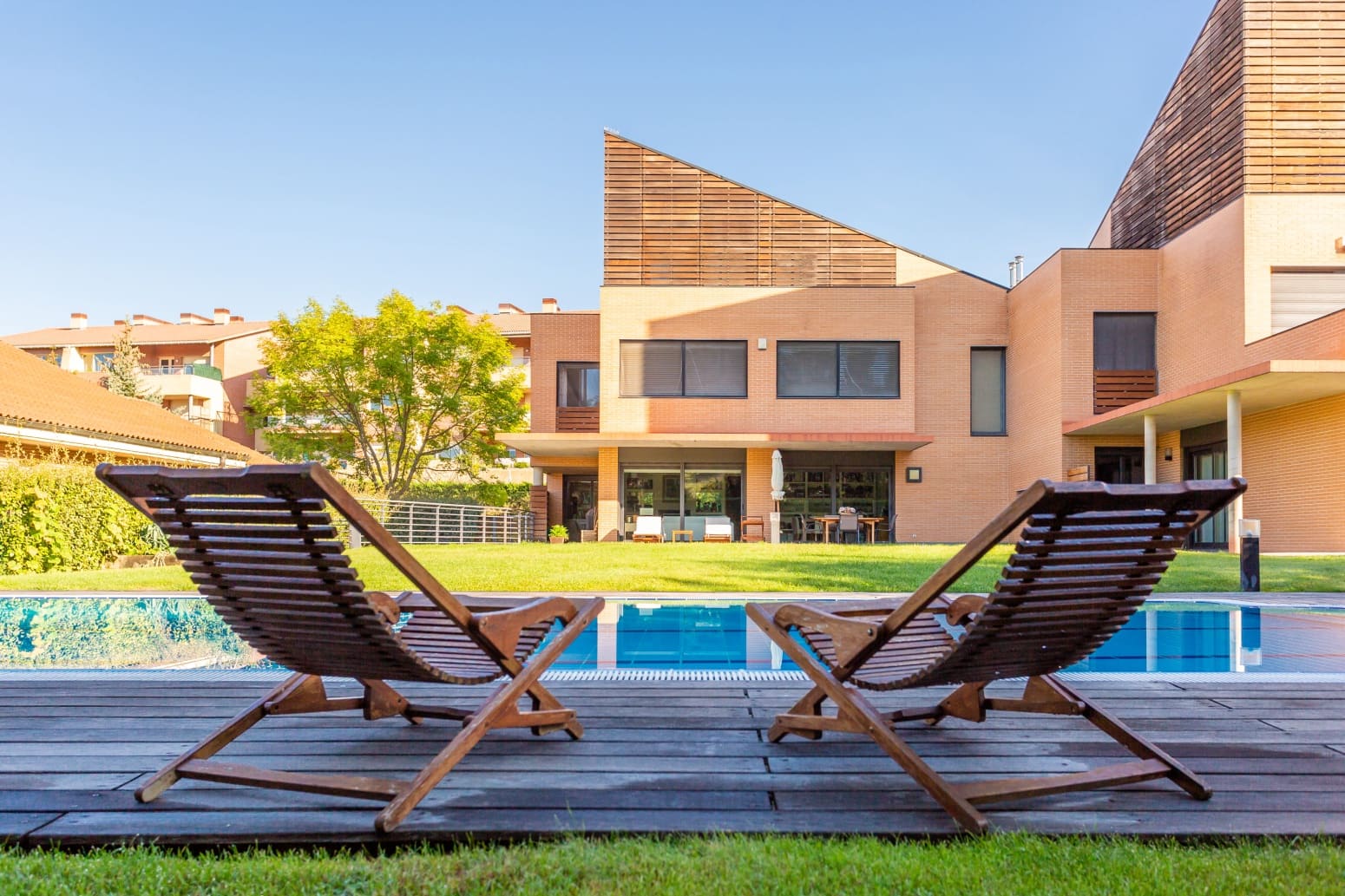 9 bedroom Villa for sale in Egues with pool garage - € 1,700,000 (Ref: 8484454)