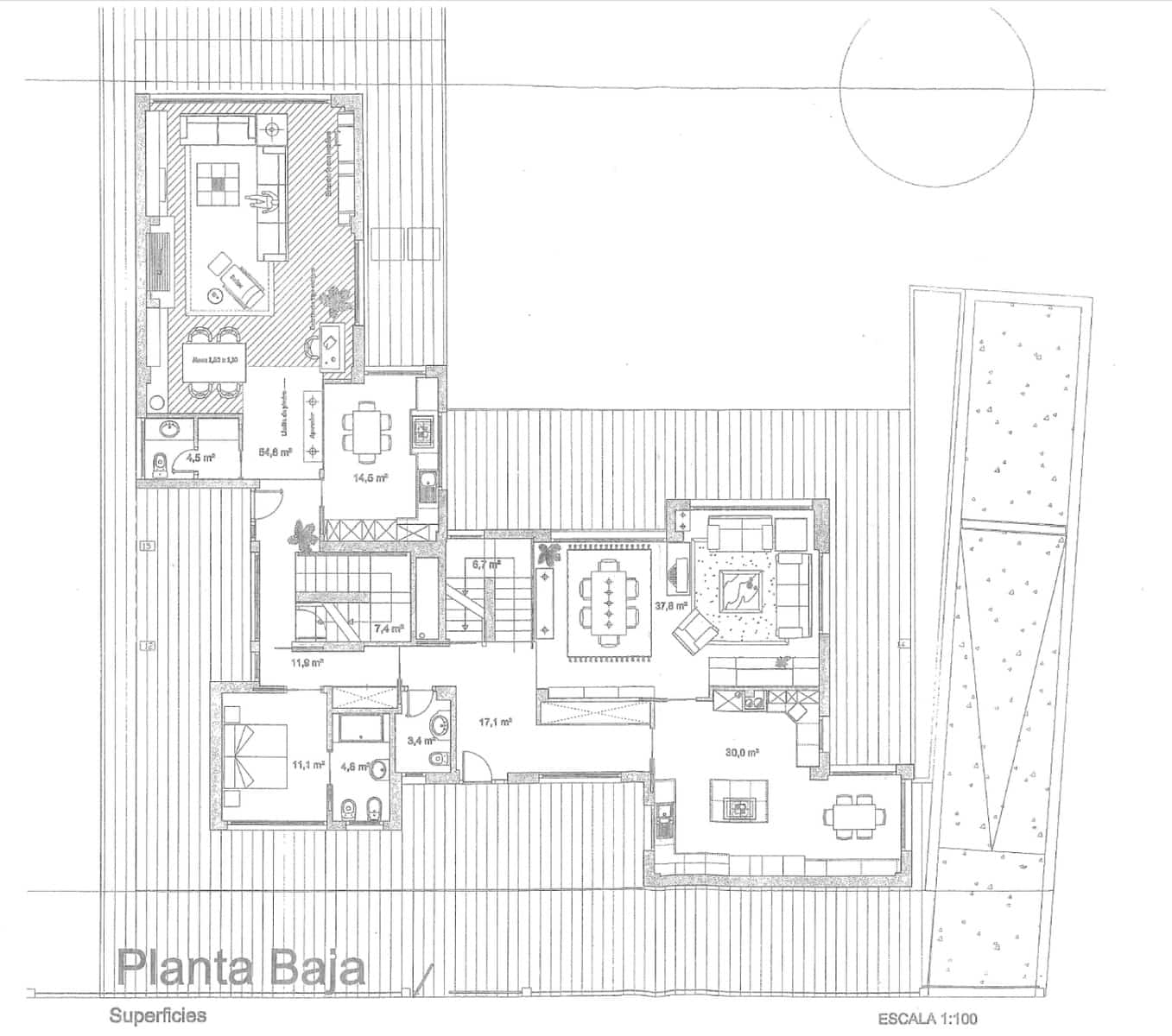 9 bedroom Villa for sale in Egues with pool garage - € 1,700,000 (Ref: 8484454)