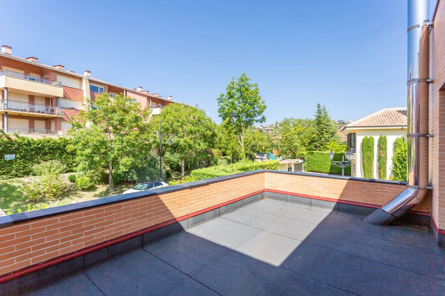 9 bedroom Villa for sale in Egues with pool garage - € 1,700,000 (Ref: 8484454)