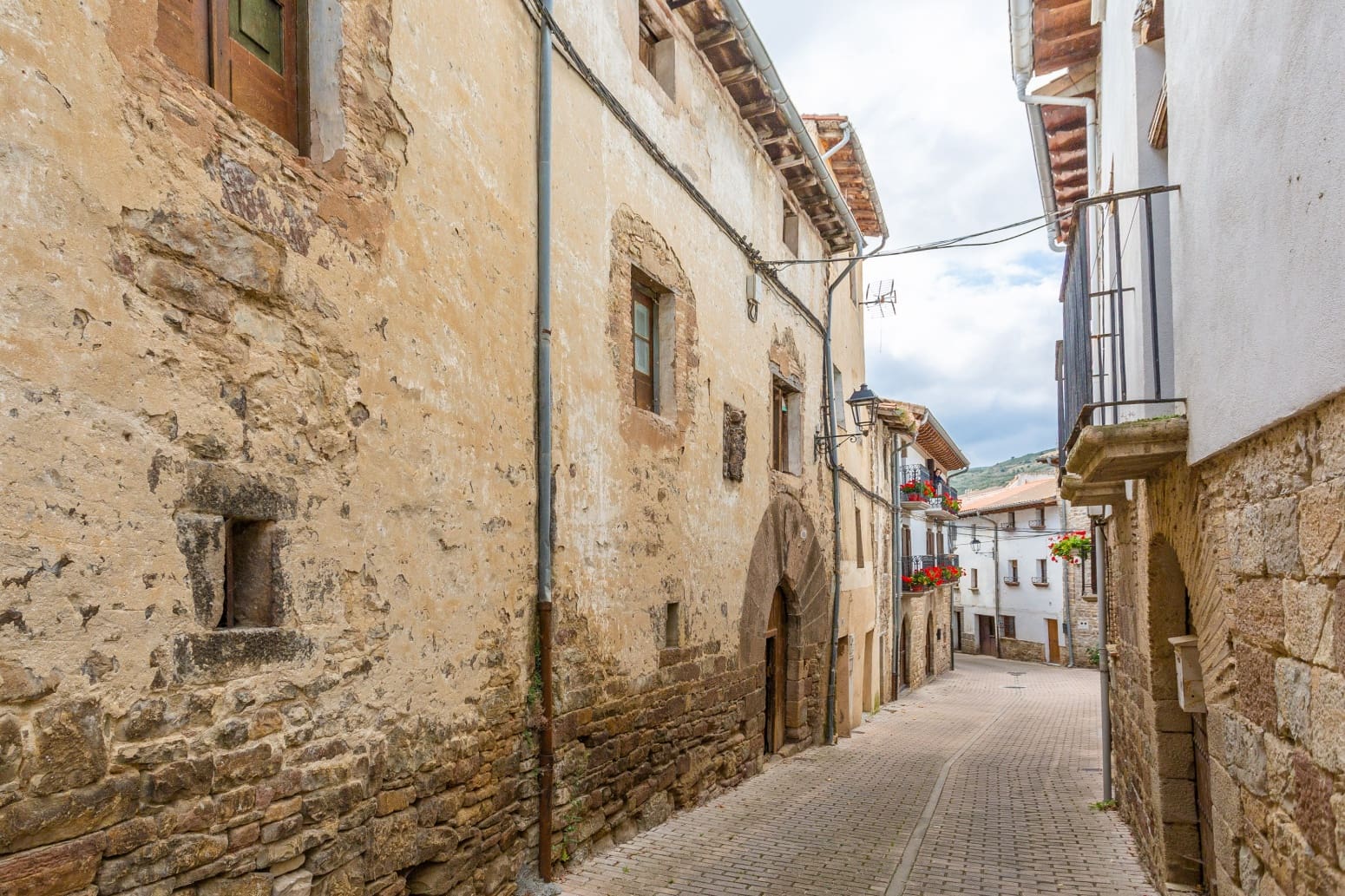 6 soveværelse Villa til salg i Monreal - € 195.000 (Ref: 8533745)