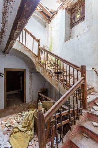 6 soveværelse Villa til salg i Monreal - € 195.000 (Ref: 8533745)