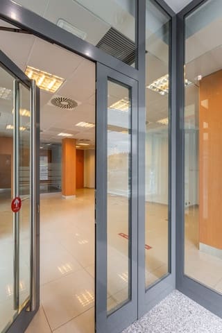 Commercial for sale in Berriozar - € 120,000 (Ref: 8538221)