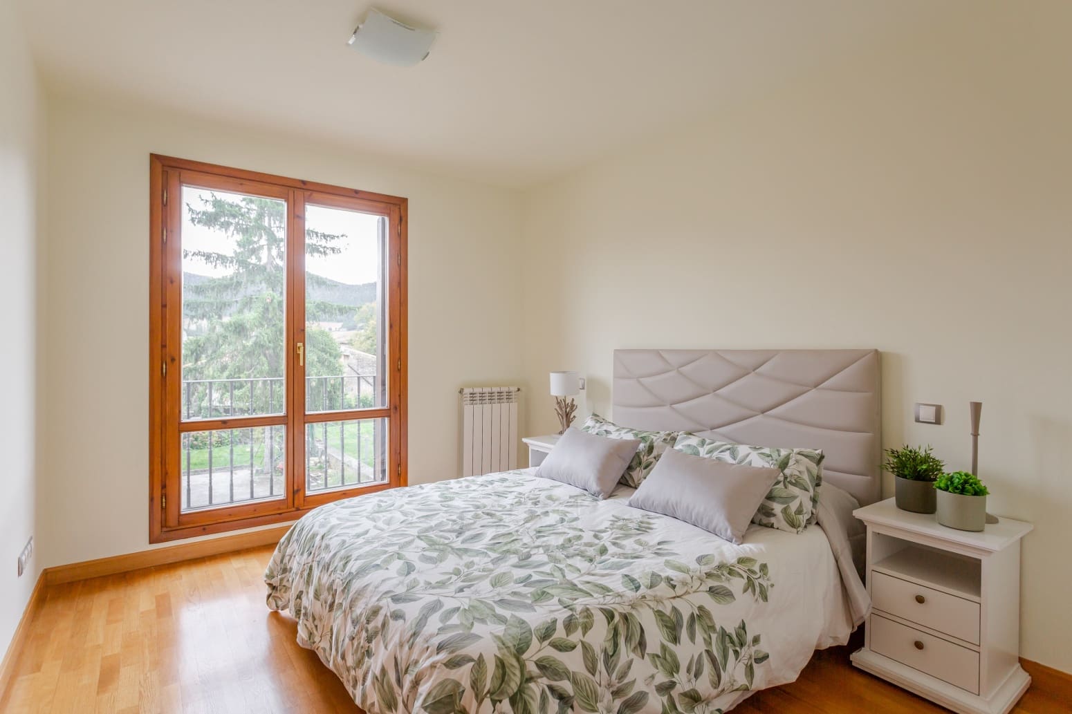 4 soveværelse Villa til salg i Egues med garage - € 448.000 (Ref: 8550974)