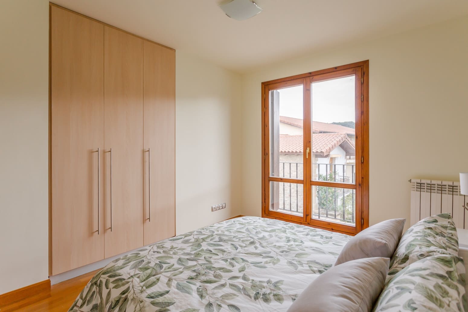 4 soveværelse Villa til salg i Egues med garage - € 448.000 (Ref: 8550974)