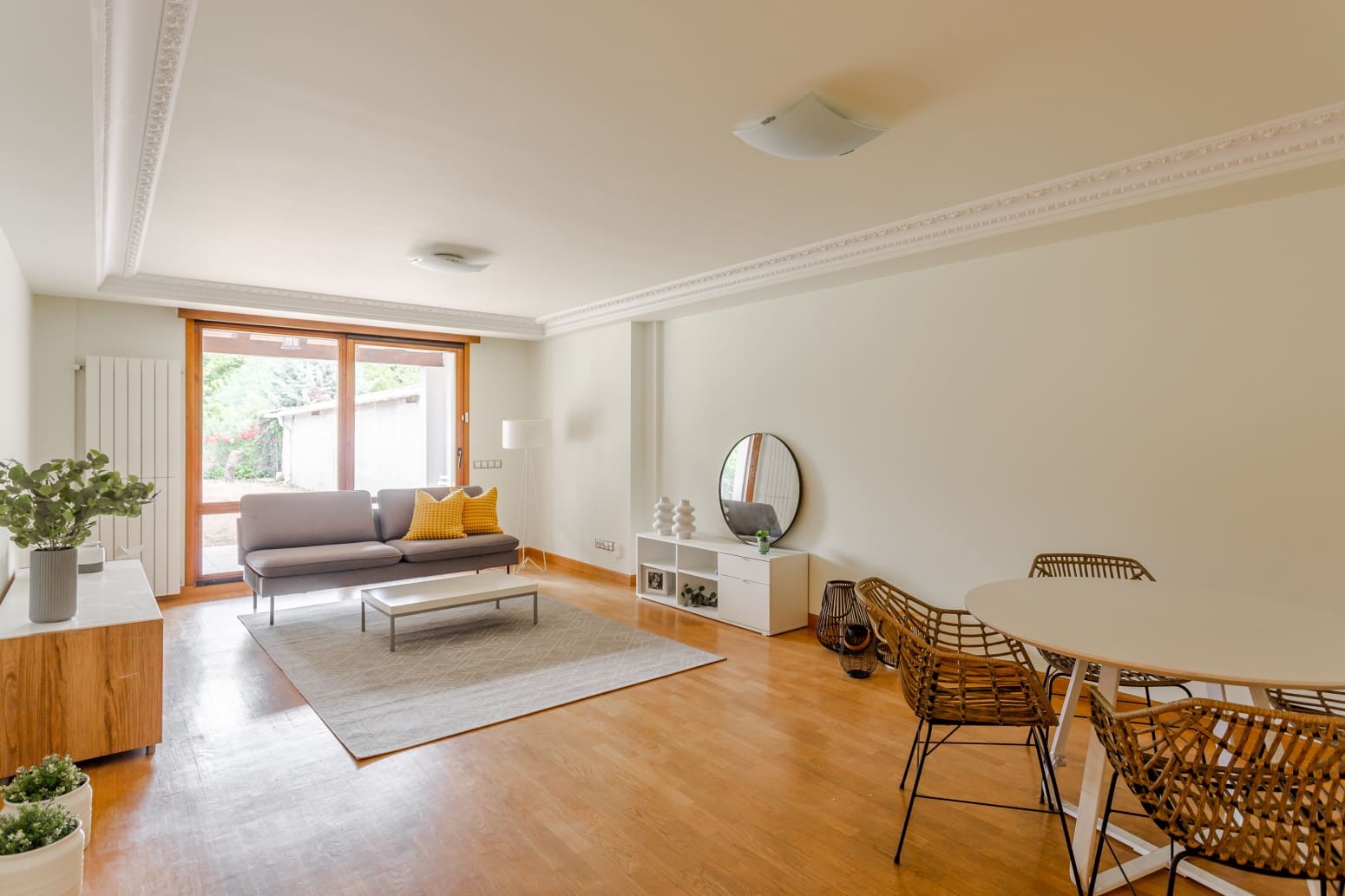 4 soveværelse Villa til salg i Egues med garage - € 448.000 (Ref: 8550974)