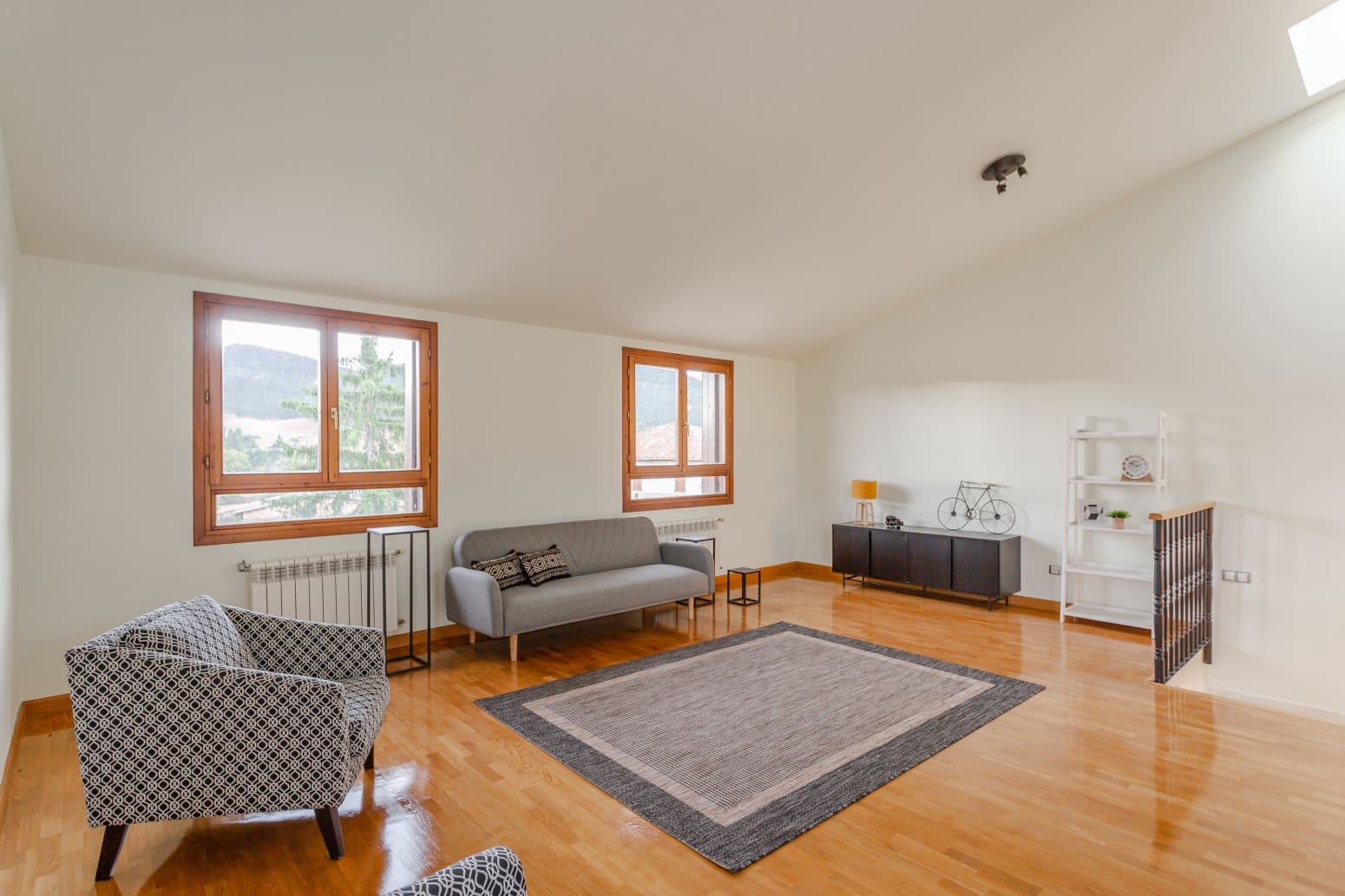 4 soveværelse Villa til salg i Egues med garage - € 448.000 (Ref: 8550974)