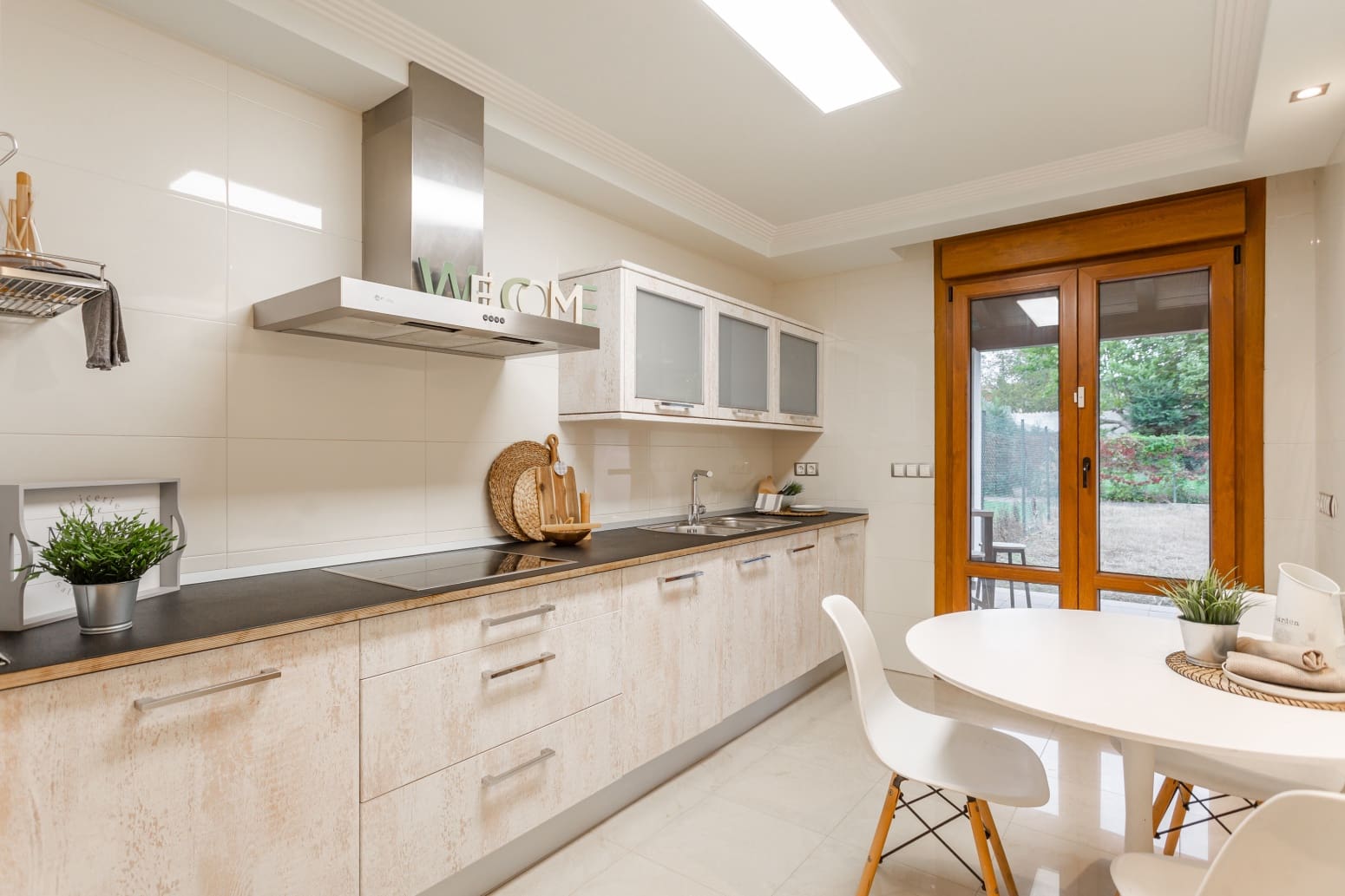 4 soveværelse Villa til salg i Egues med garage - € 448.000 (Ref: 8550974)