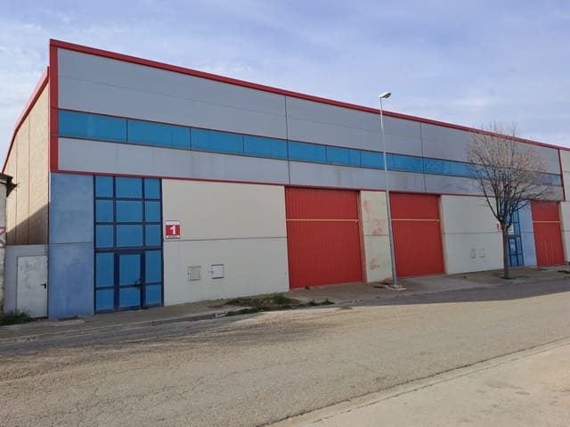 Commercial for sale in Cintruénigo - € 110,000 (Ref: 8556740)