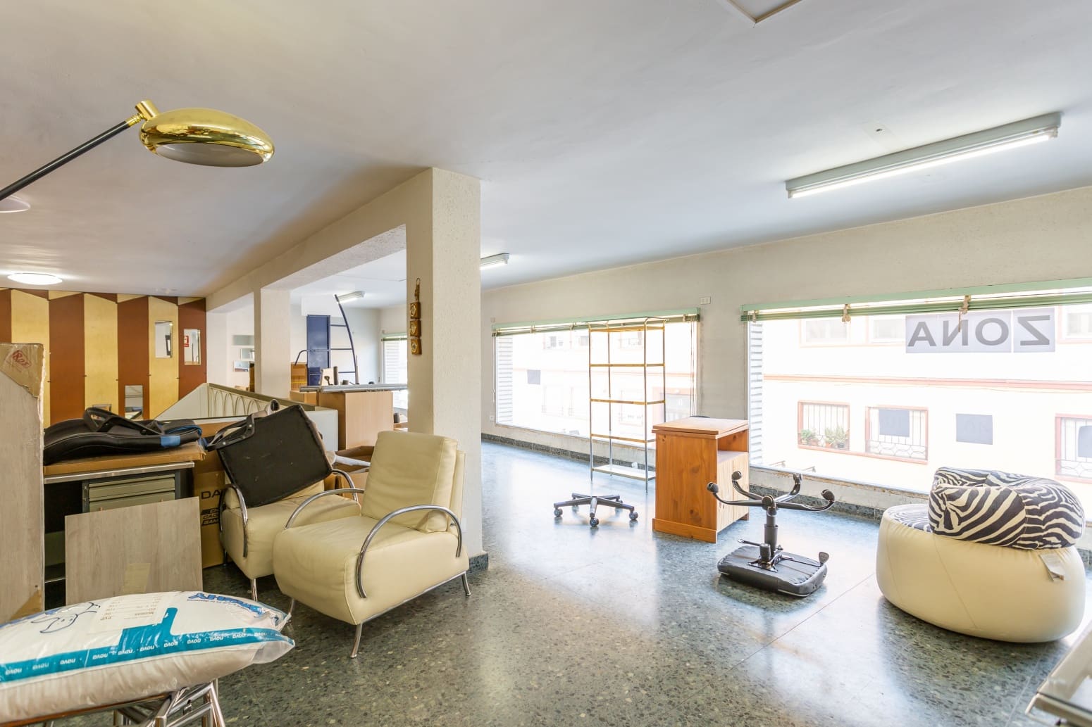 4 soveværelse Villa til salg i Castejon med garage - € 363.000 (Ref: 8559560)