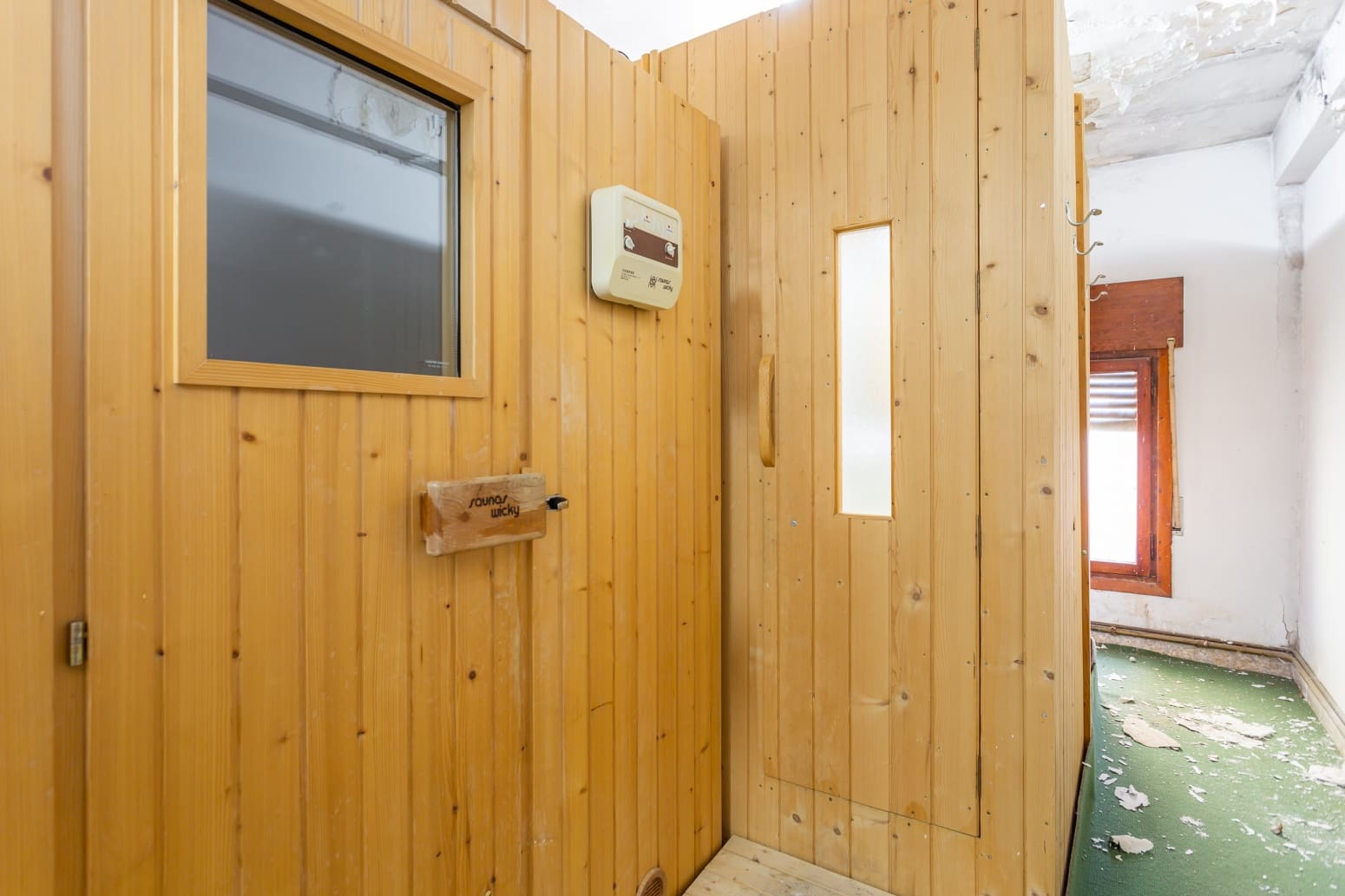 4 soveværelse Villa til salg i Castejon med garage - € 363.000 (Ref: 8559560)