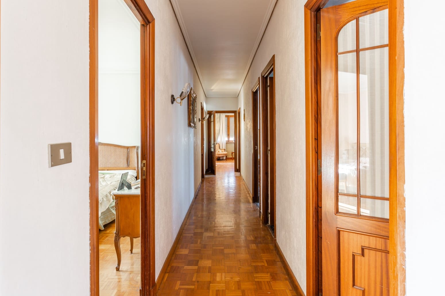 4 soveværelse Villa til salg i Castejon med garage - € 363.000 (Ref: 8559560)