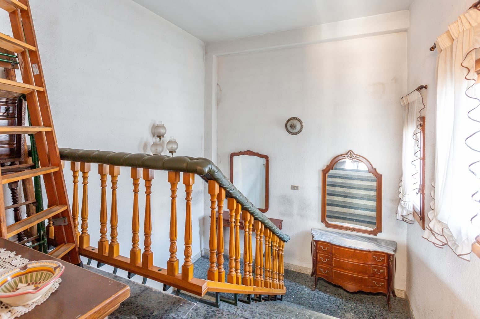 4 soveværelse Villa til salg i Castejon med garage - € 363.000 (Ref: 8559560)