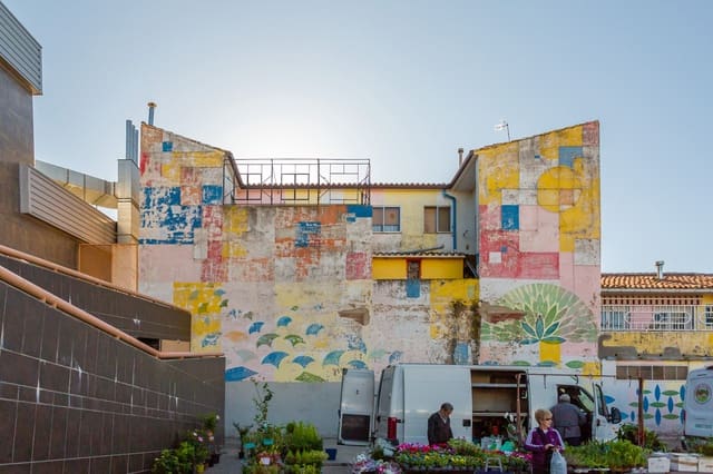 4 soveværelse Villa til salg i Castejón med garage - € 363.000 (Ref: 8559560)