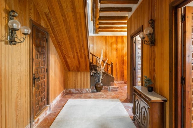 9 soveværelse Villa til salg i Murillo el Cuende, Murillo el Cuende - € 125.000 (Ref: 8588278)