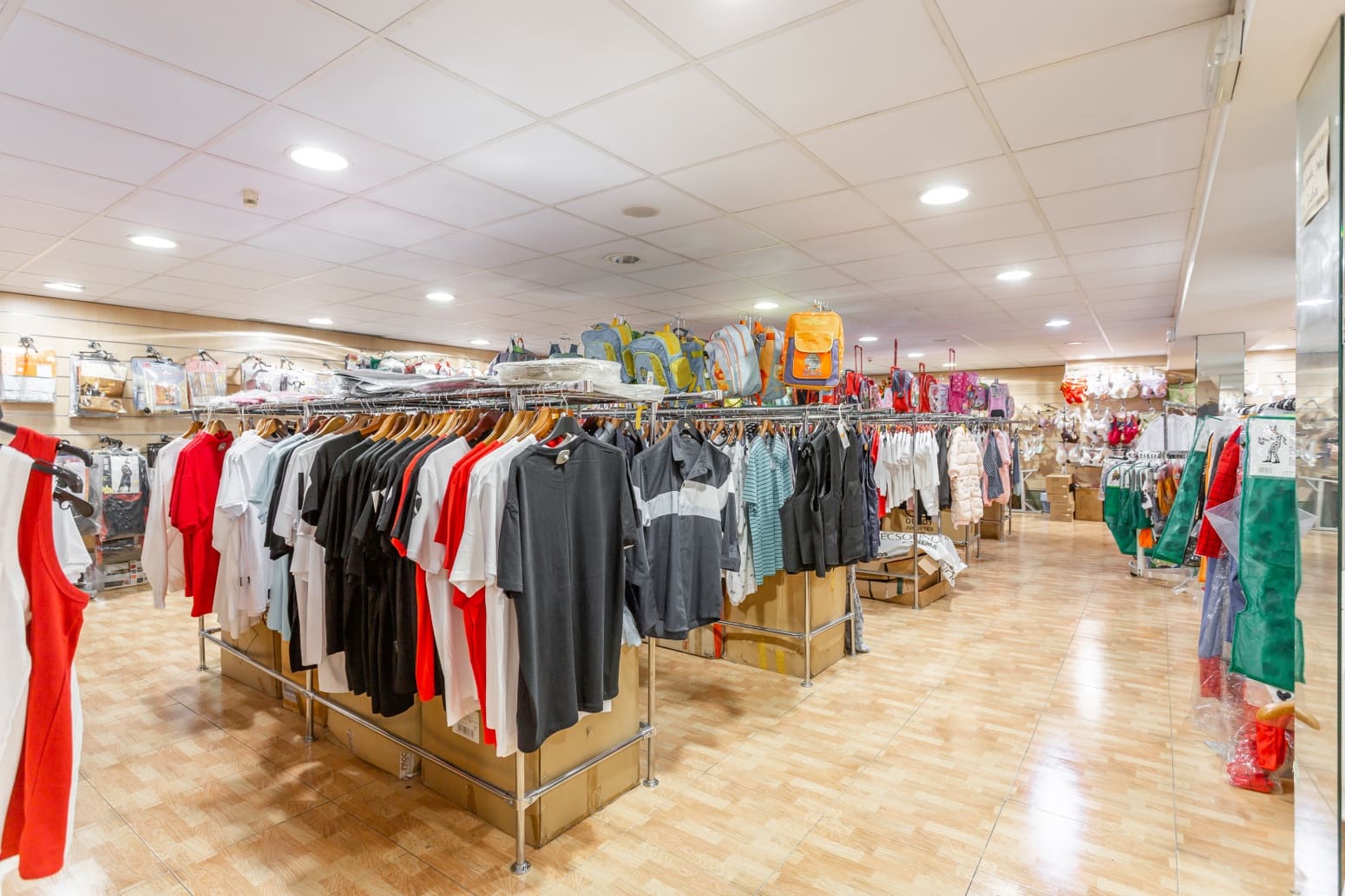 Erhverv til leje i Pamplona / Iruna - € 3.800 (Ref: 8619840)