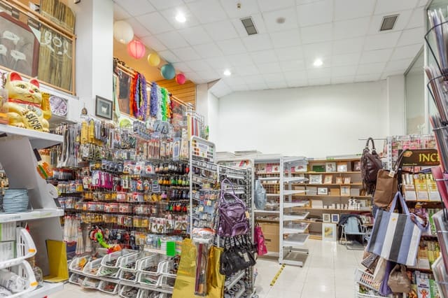 Erhverv til leje i Pamplona / Iruña - € 3.800 (Ref: 8619840)