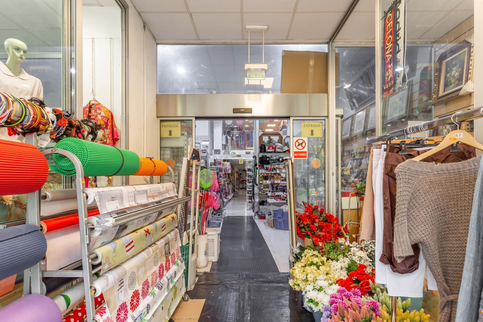 Erhverv til leje i Pamplona / Iruna - € 3.800 (Ref: 8619840)