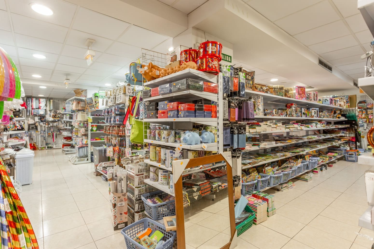 Erhverv til leje i Pamplona / Iruna - € 3.800 (Ref: 8619840)