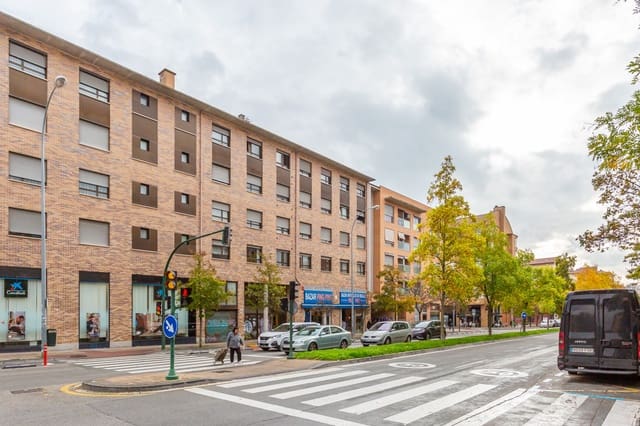 Erhverv til leje i Pamplona / Iruña - € 3.800 (Ref: 8619840)