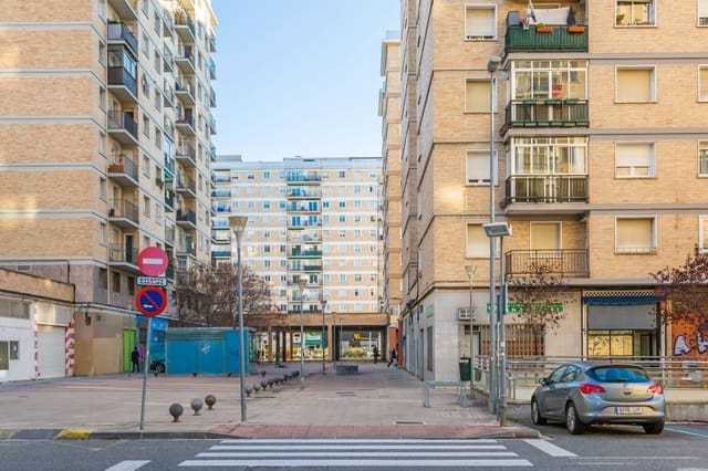 Commerciale da affittare in Pamplona - 400 € (Rif: 8648113)