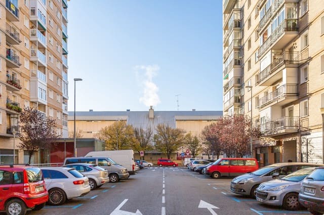 Commerciale da affittare in Pamplona - 400 € (Rif: 8648113)