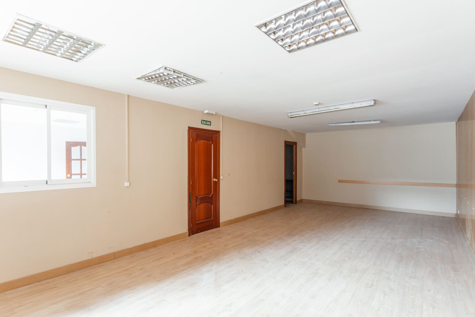 Gewerbe zu vermieten in Aranguren - 1.500 € (Ref: 8658313)