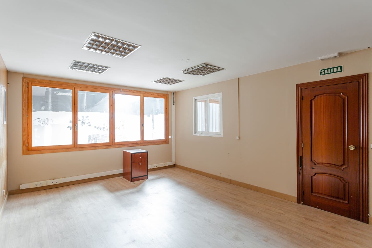 Gewerbe zu vermieten in Aranguren - 1.500 € (Ref: 8658313)