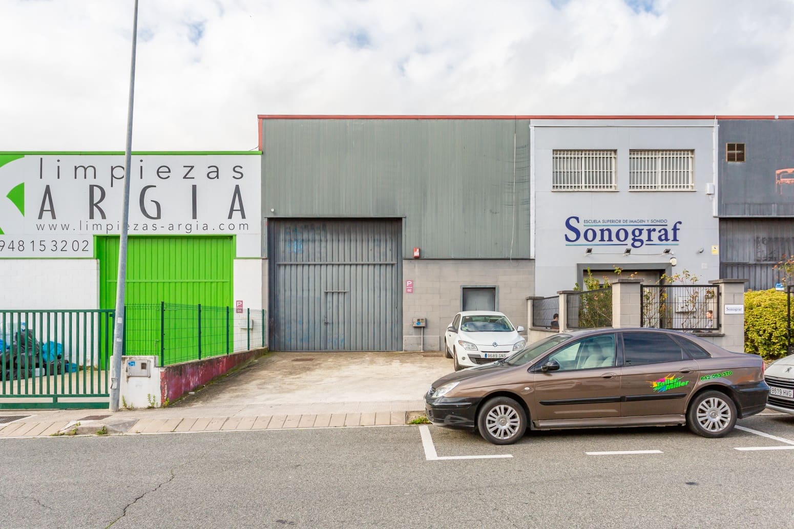 Gewerbe zu vermieten in Aranguren - 1.500 € (Ref: 8658313)