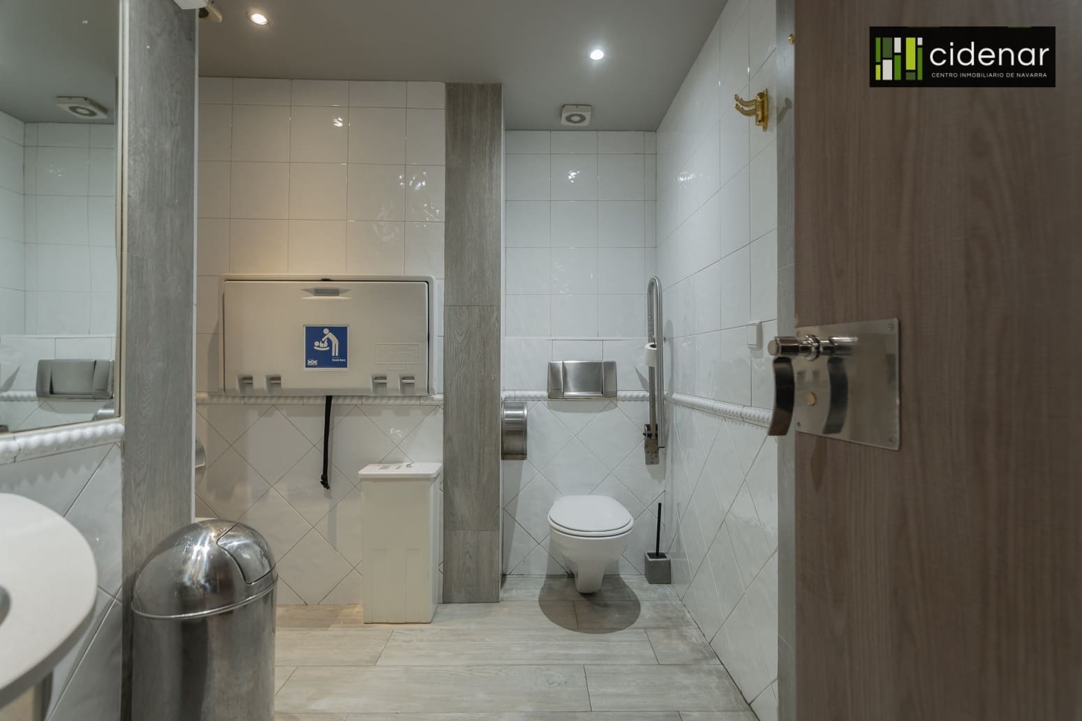 Commerciale in vendita in Pamplona - 745.000 € (Rif: 8679646)