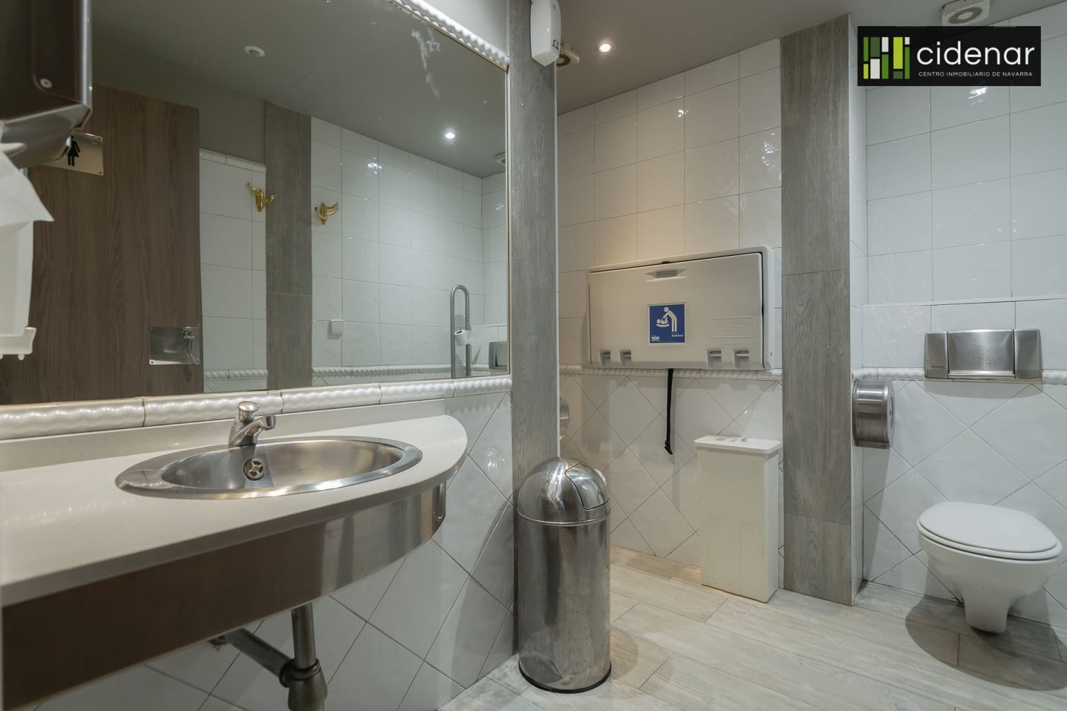 Commerciale in vendita in Pamplona - 745.000 € (Rif: 8679646)