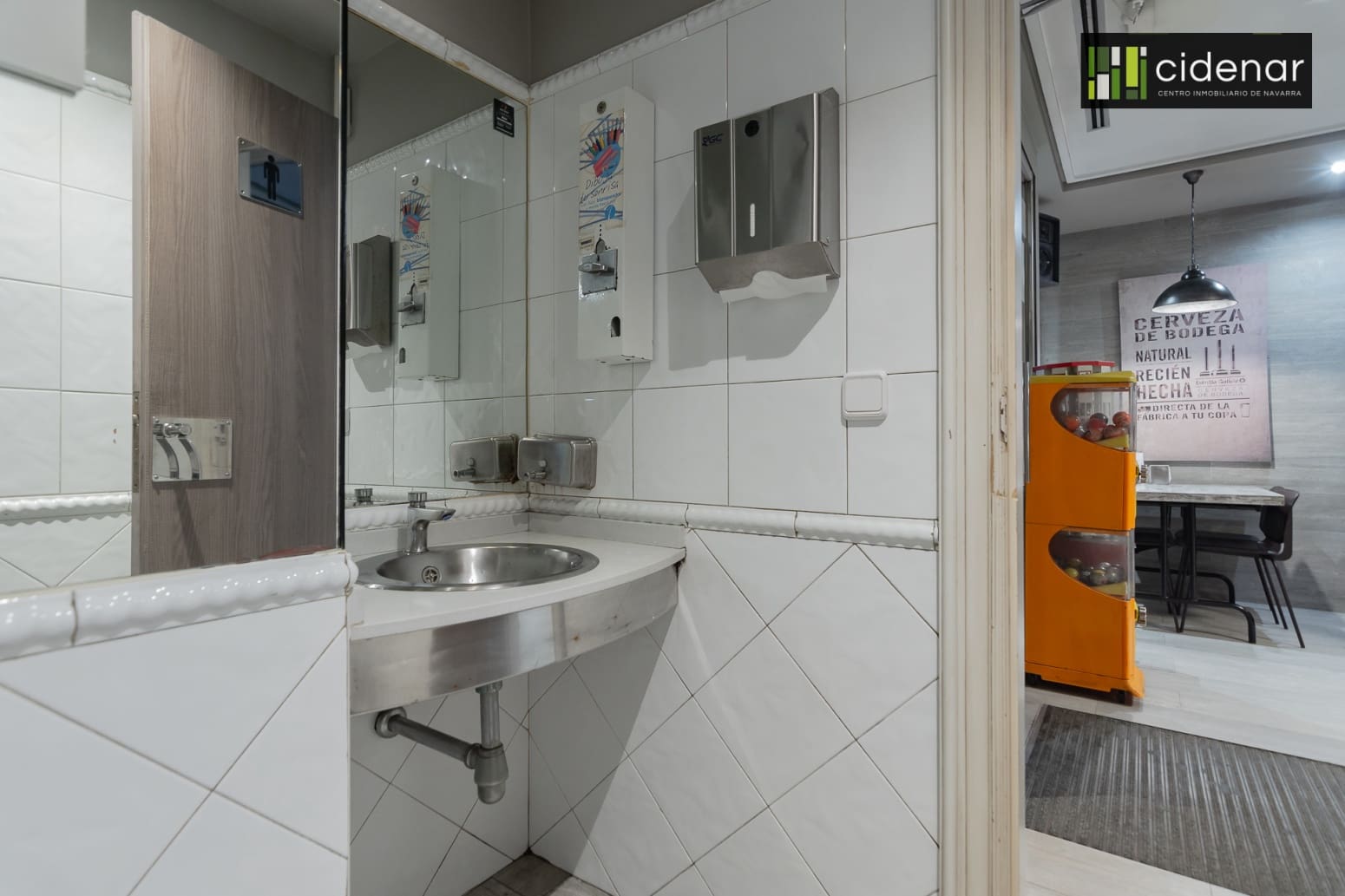 Commerciale in vendita in Pamplona - 745.000 € (Rif: 8679646)