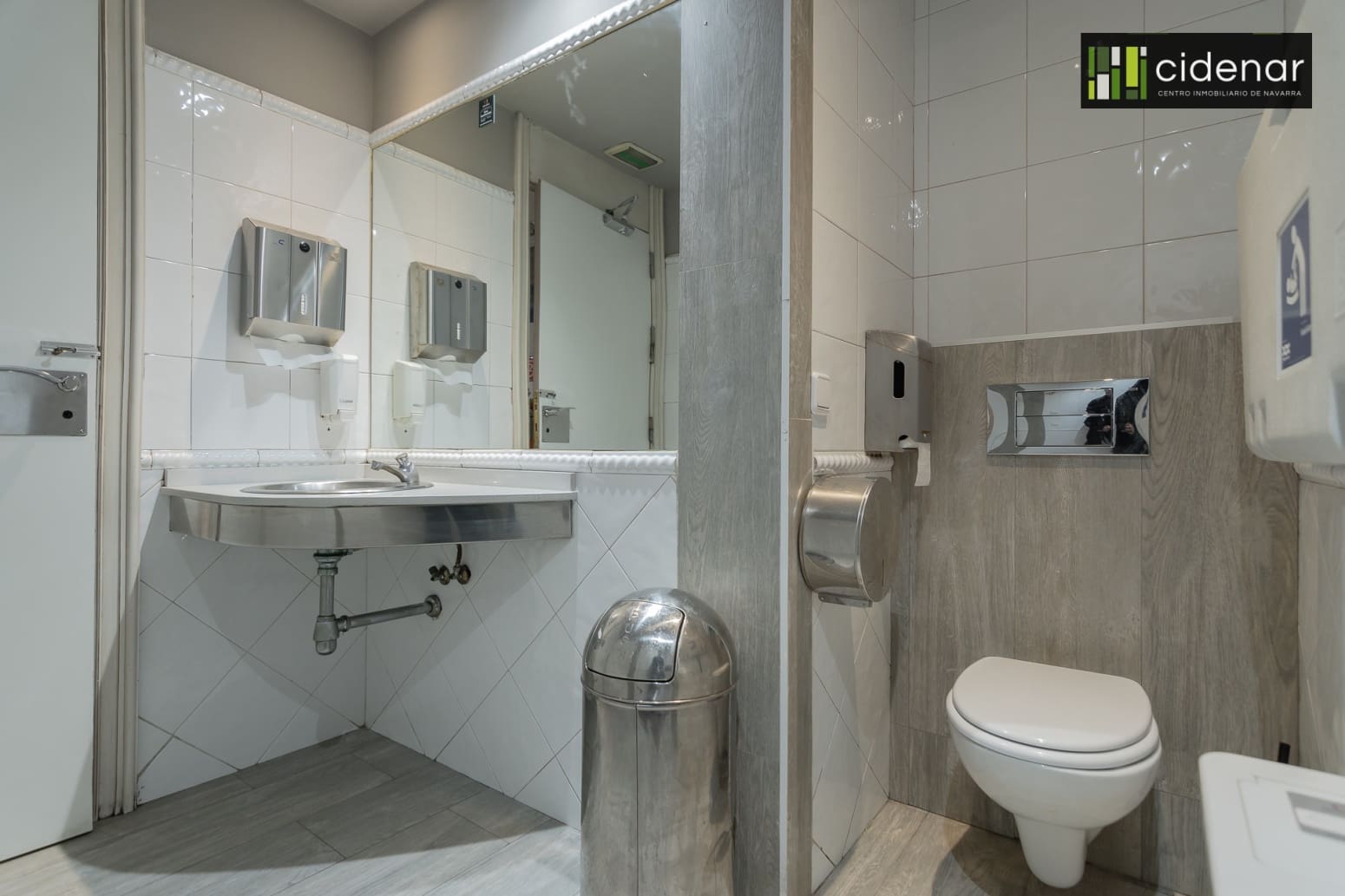 Commerciale in vendita in Pamplona - 745.000 € (Rif: 8679646)