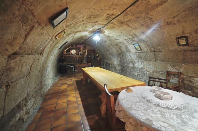 3 bedroom Flat for sale in Lodosa - € 165,000 (Ref: 8685944)