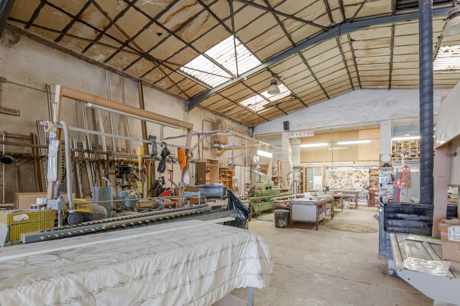 Komercyjne na sprzedaż w Pampeluna - 275 000 € (Ref: 8712565)