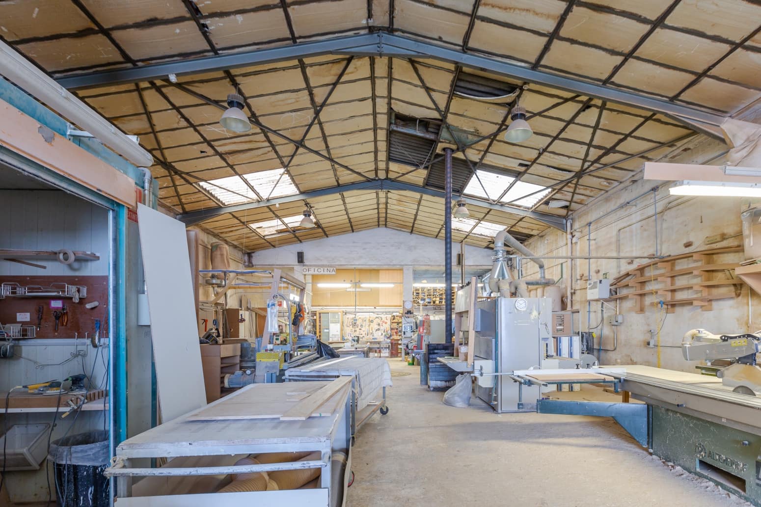 Komercyjne na sprzedaż w Pampeluna - 275 000 € (Ref: 8712565)