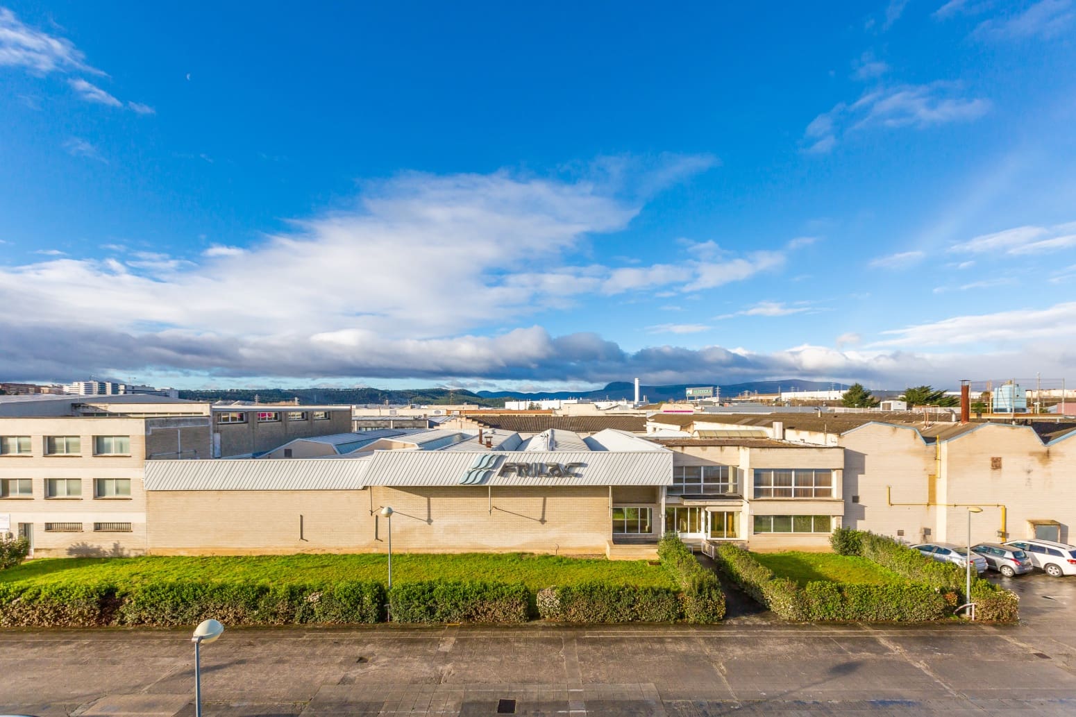 Komercyjne na sprzedaż w Pampeluna - 275 000 € (Ref: 8712565)