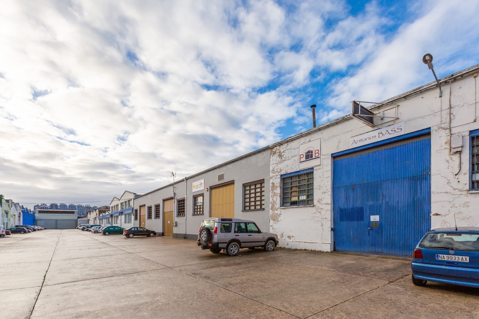 Komercyjne na sprzedaż w Pampeluna - 275 000 € (Ref: 8712565)