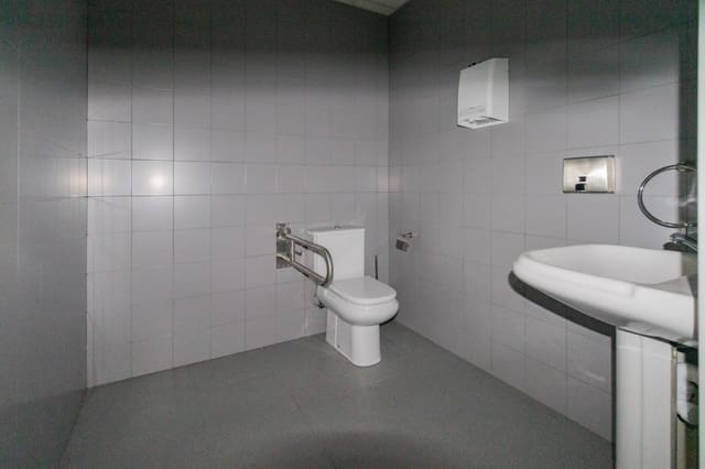 Kontor til salg i Burlada - € 210.600 (Ref: 8737335)