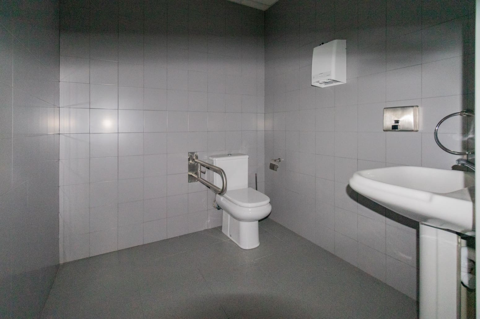 Kontor til leje i Burlada - € 1.100 (Ref: 8737336)