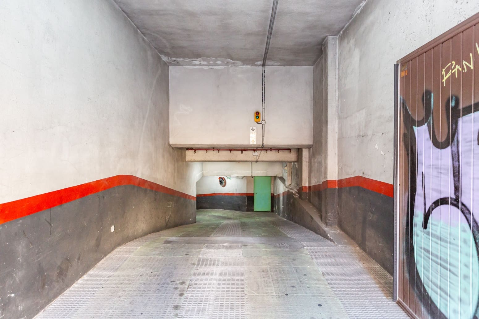 Garage for sale in Pamplona / Iruna - € 23,300 (Ref: 8783586)