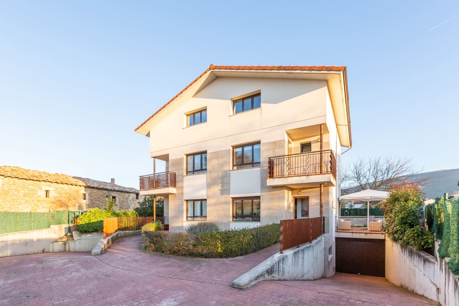 4 soveværelse Villa til salg i Noain - € 410.400 (Ref: 8789154)