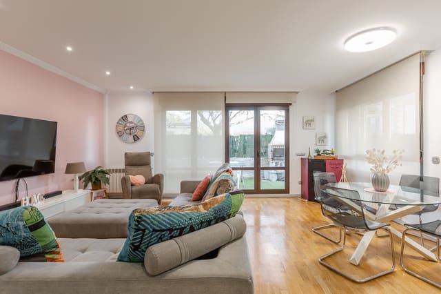 4 soveværelse Villa til salg i Noain - € 410.400 (Ref: 8789154)