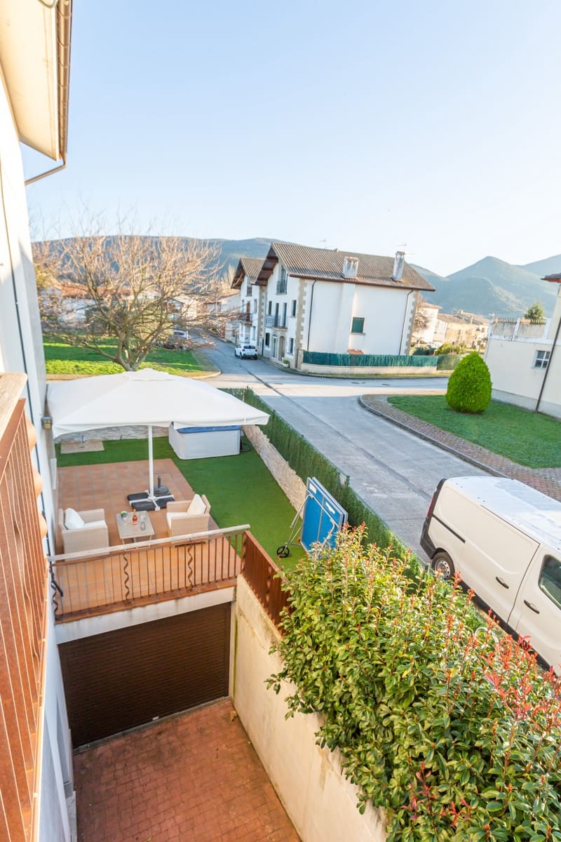 4 soveværelse Villa til salg i Noain - € 410.400 (Ref: 8789154)