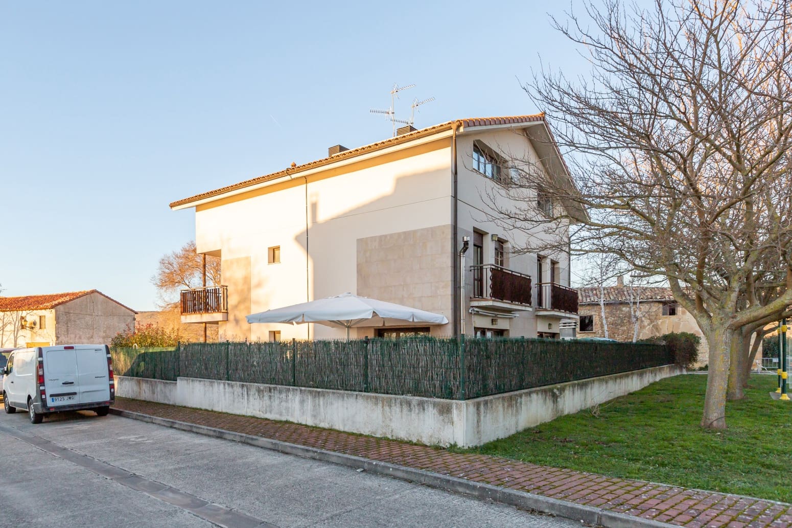 4 soveværelse Villa til salg i Noain - € 410.400 (Ref: 8789154)