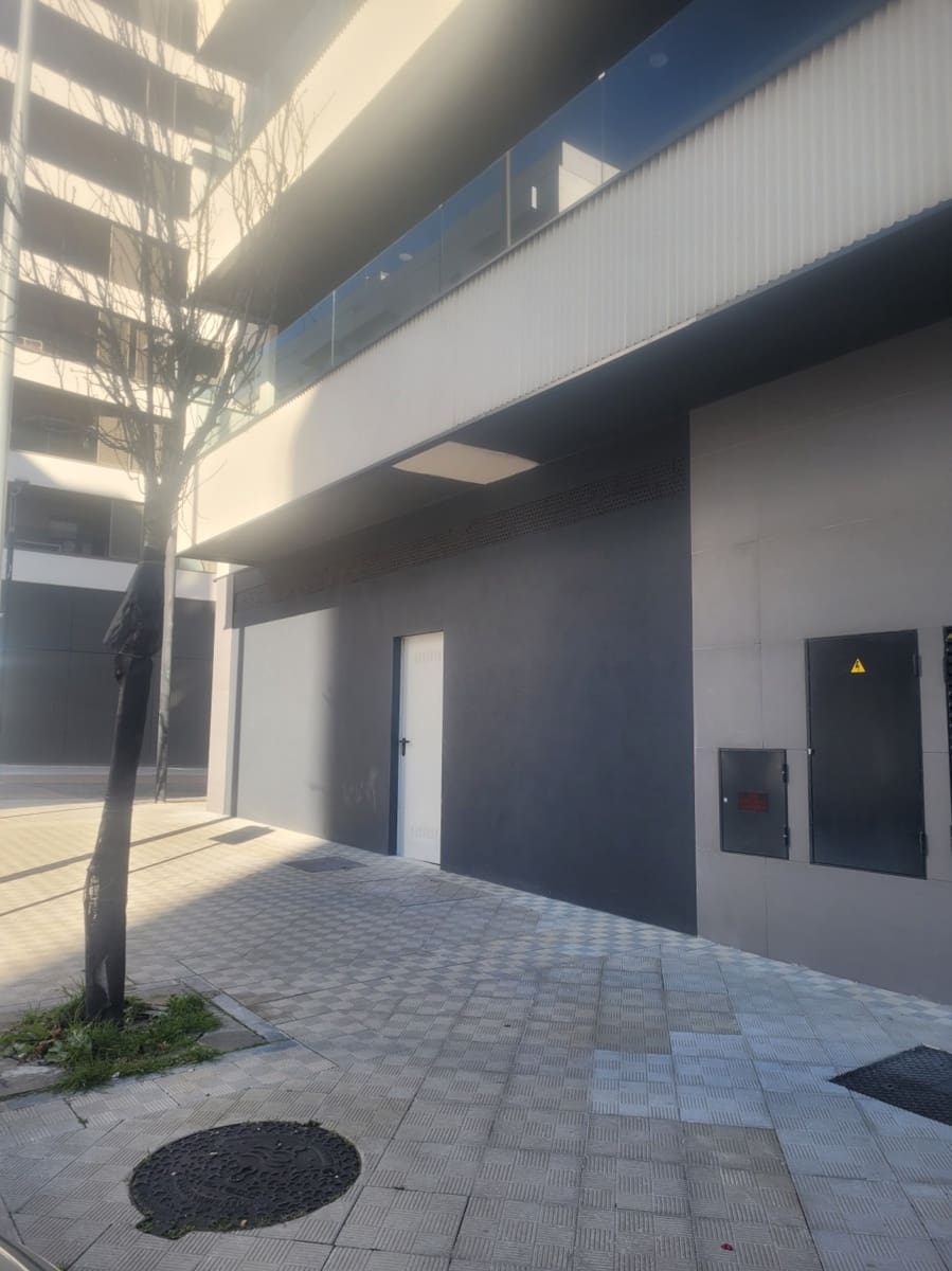 Commerciale da affittare in Pamplona - 1.400 € (Rif: 8789157)