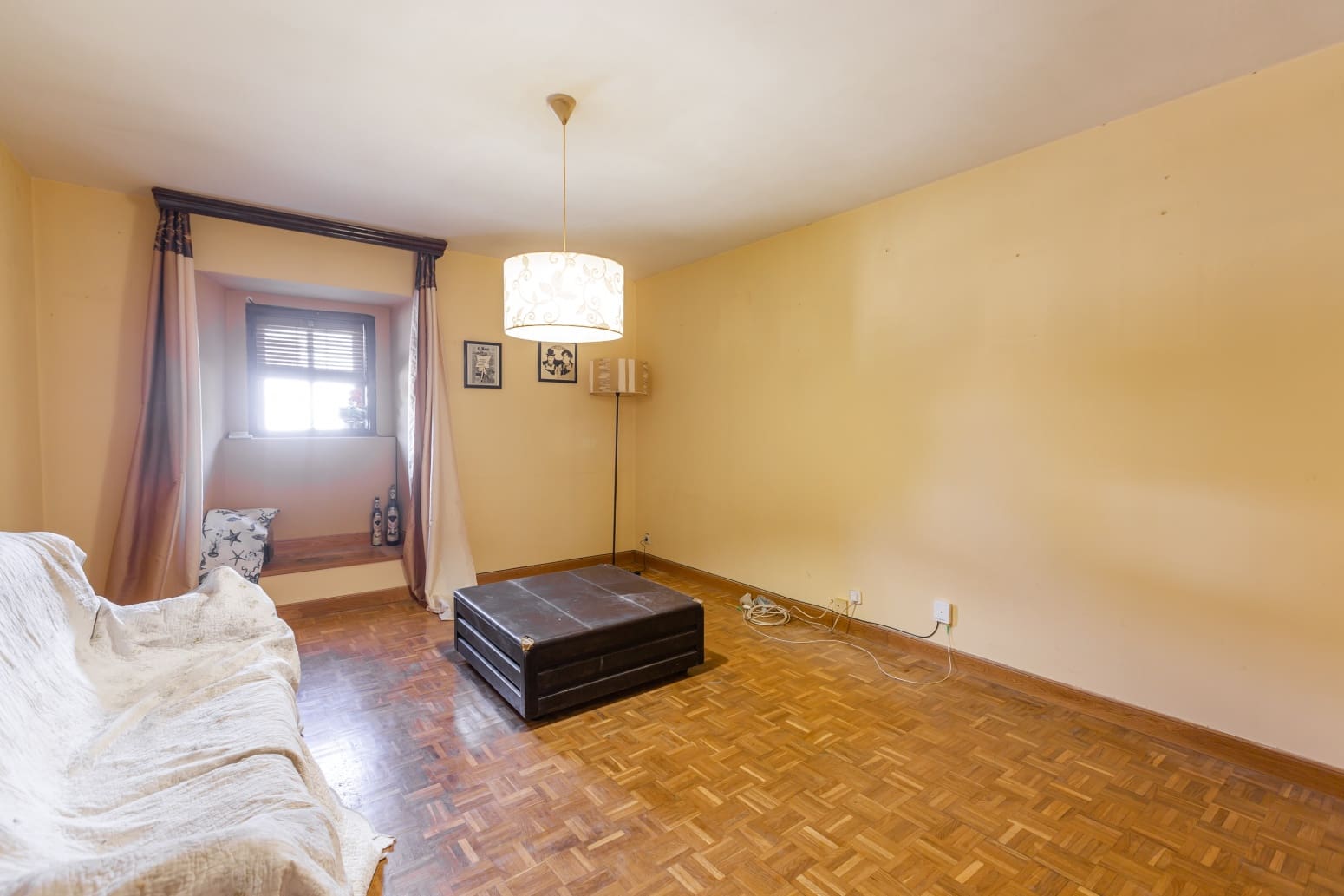 5 soveværelse Villa til salg i Egues med garage - € 370.000 (Ref: 8801416)