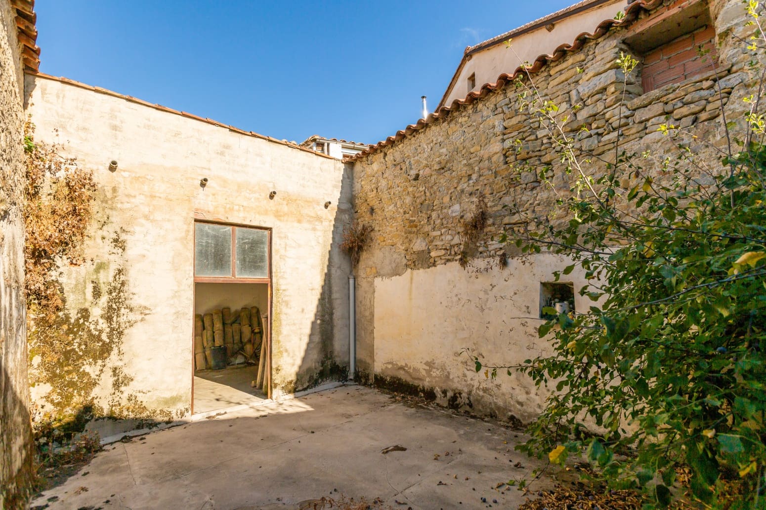 5 soveværelse Villa til salg i Egues med garage - € 370.000 (Ref: 8801416)