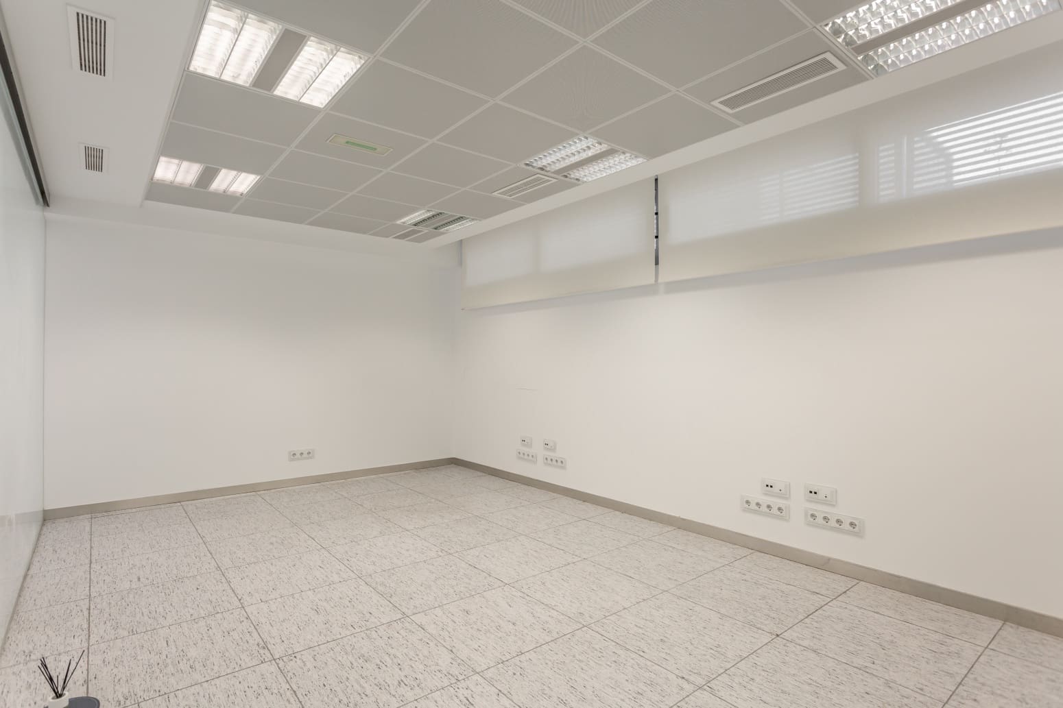 Kontor til leje i Zizur Mayor / Zizur Nagusia med garage - € 1.100 (Ref: 8838448)