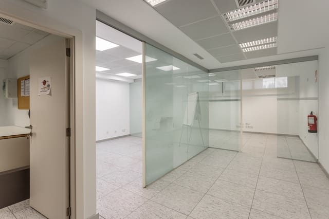 Kontor til leje i Zizur Mayor / Zizur Nagusia med garage - € 1.100 (Ref: 8838448)